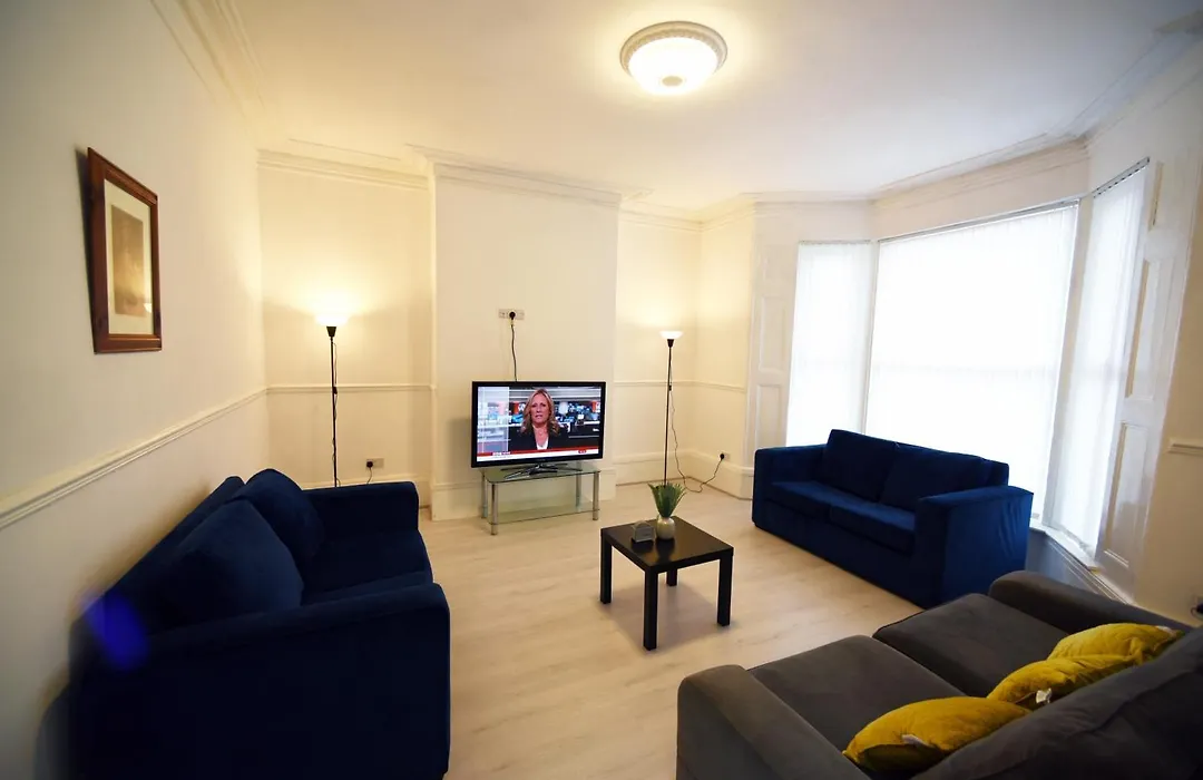 Cozy And Spacious 7-Bed House Liverpool-1